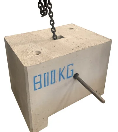 MASSE BETON 800 KG AVEC ELINGUE ET BARRE POUR LEVAGE CENTRALE