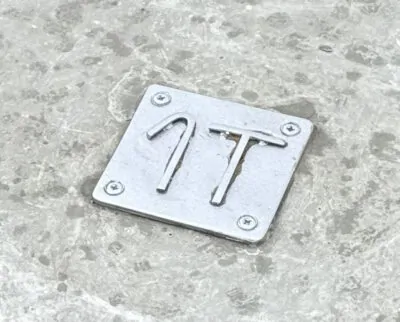 PLAQUE DE MARQUAGE DES MASSES BETON APROCOM